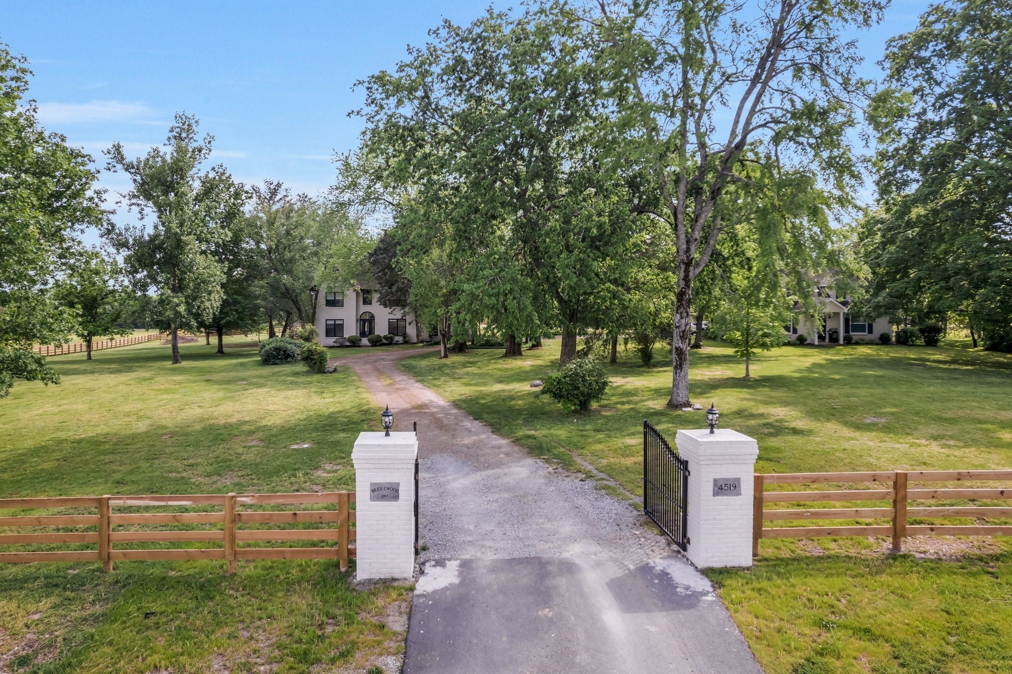 Photo of Listing #3032903