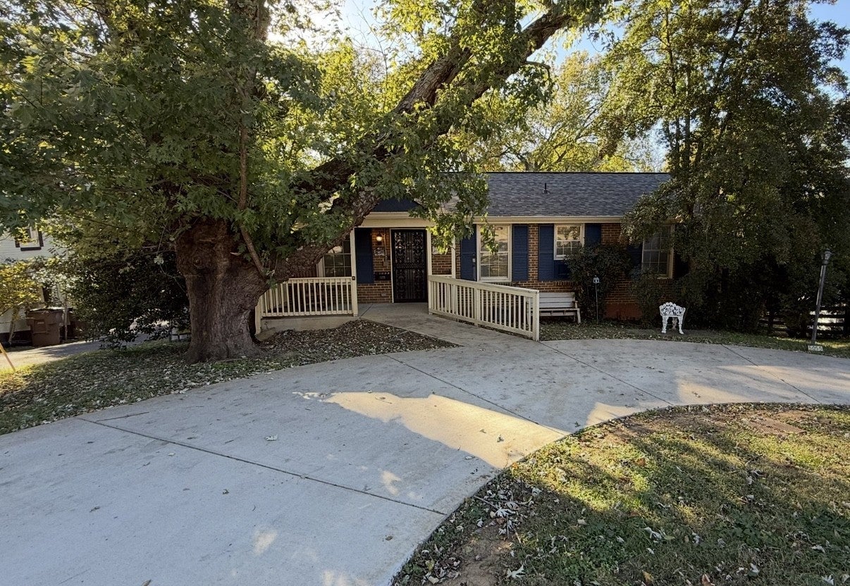 Photo of Listing #3032909