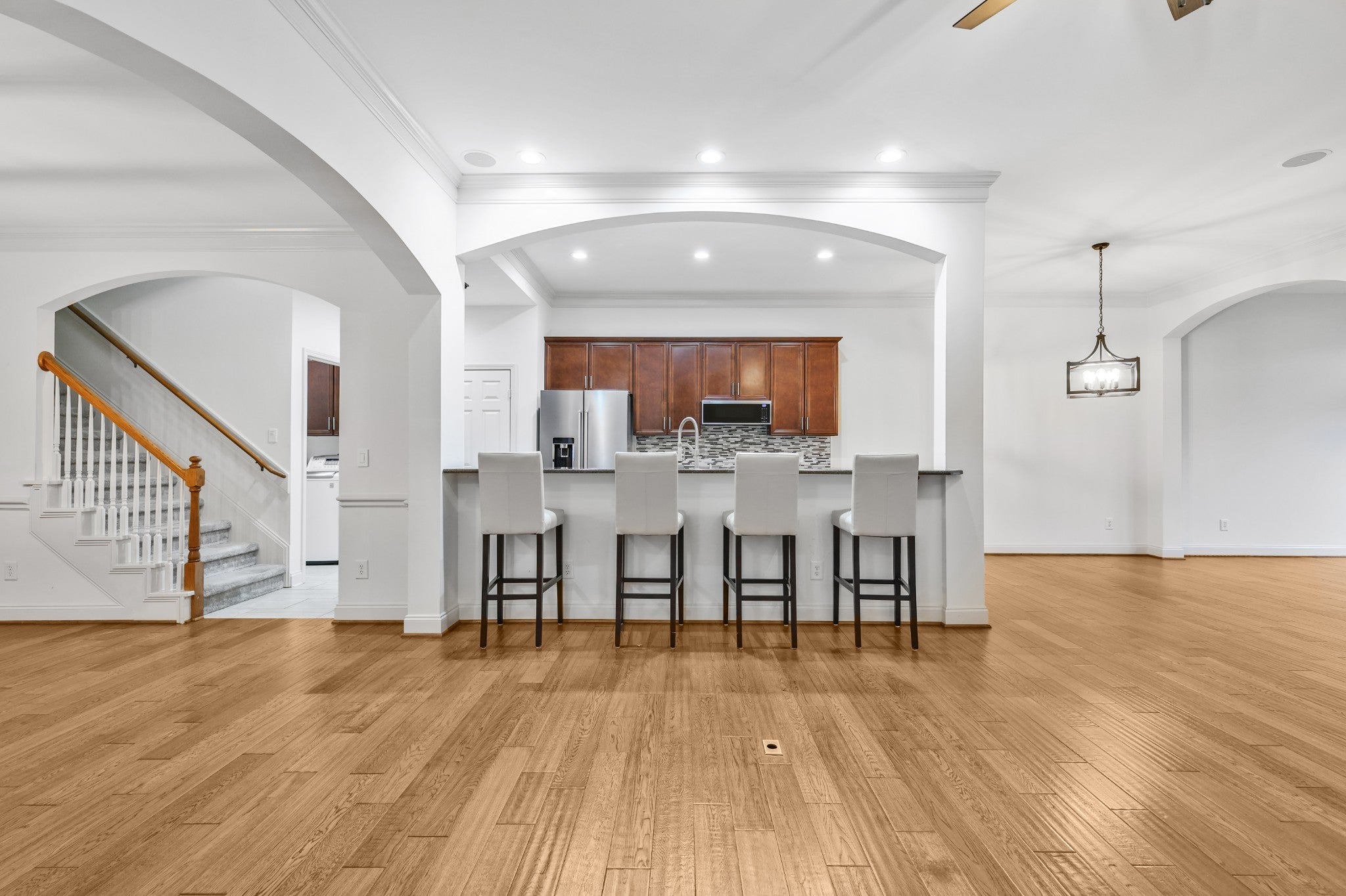 Photo of Listing #3032912