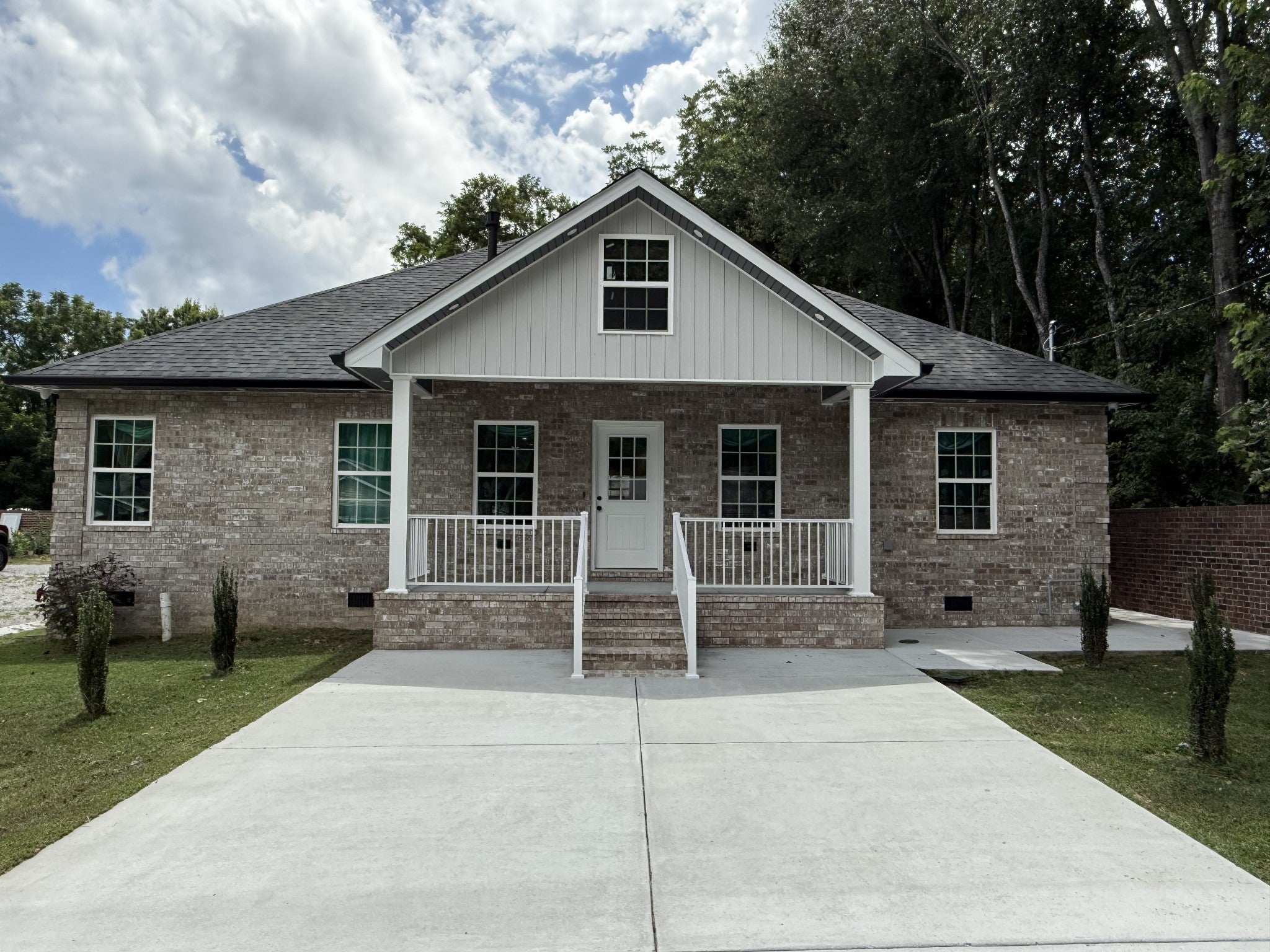 Photo of Listing #3032965