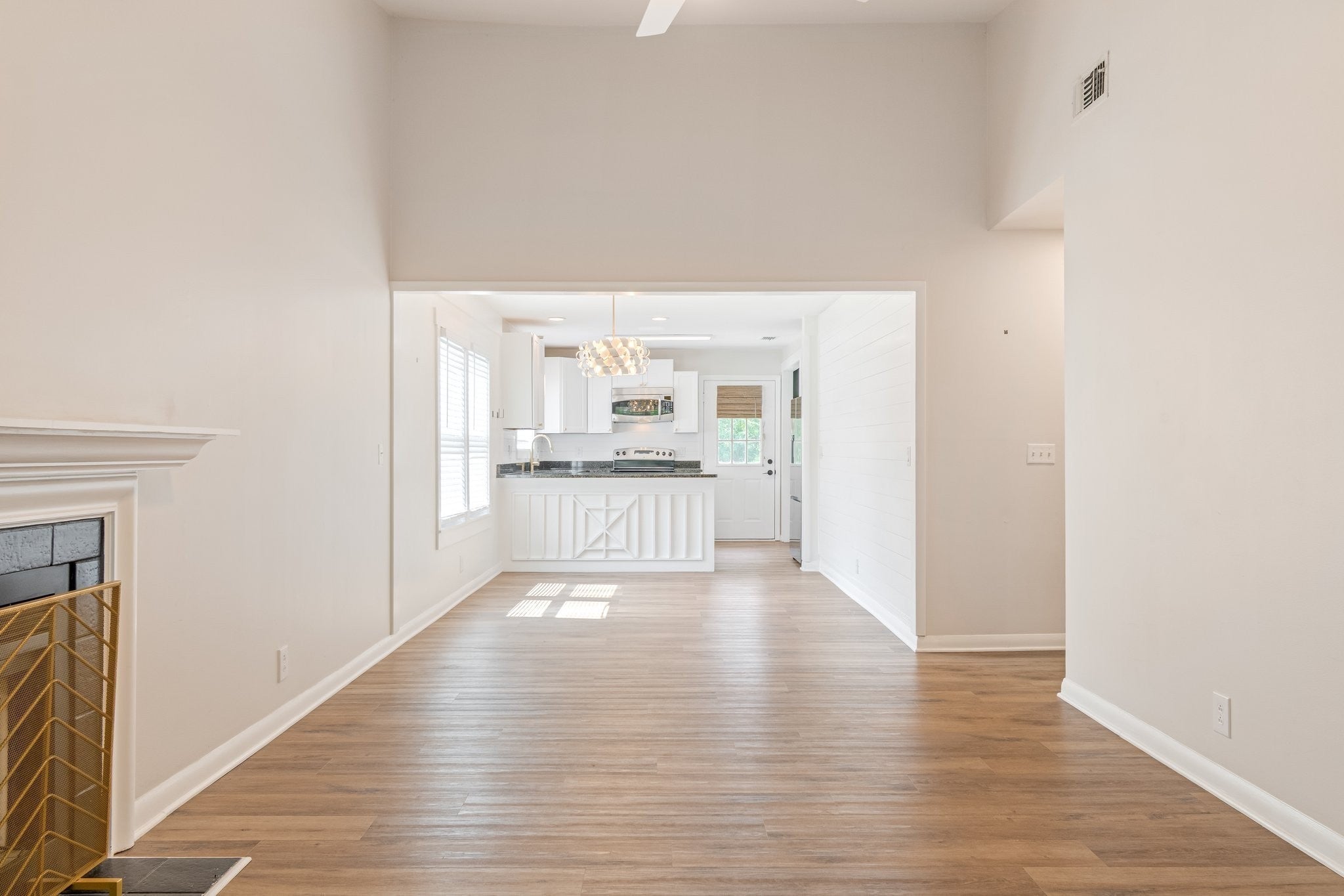 Photo for MLS 3032983 in 421 Hill Rd Nashville, TN - 37220