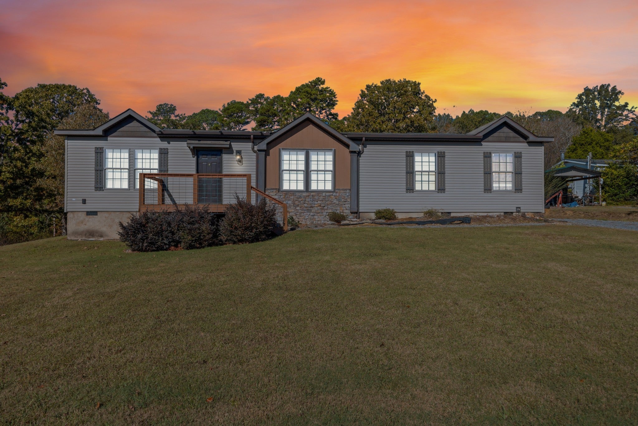 Photo of Listing #3033060