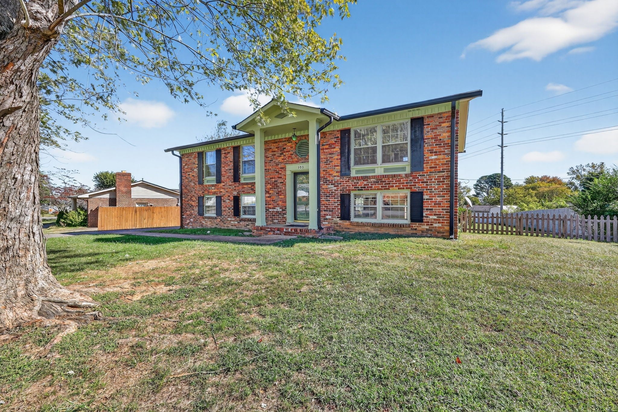 Photo for MLS 3033070 in 103 Fischer Dr Springfield, TN - 37172