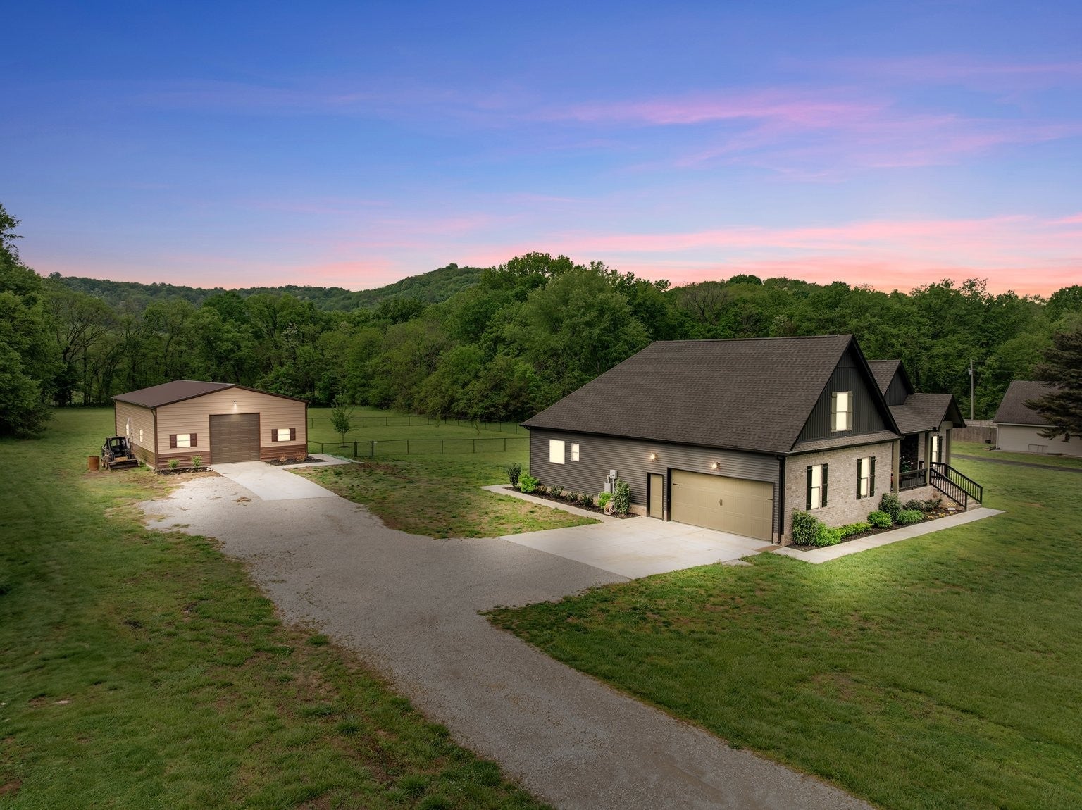 Photo of Listing #3033074