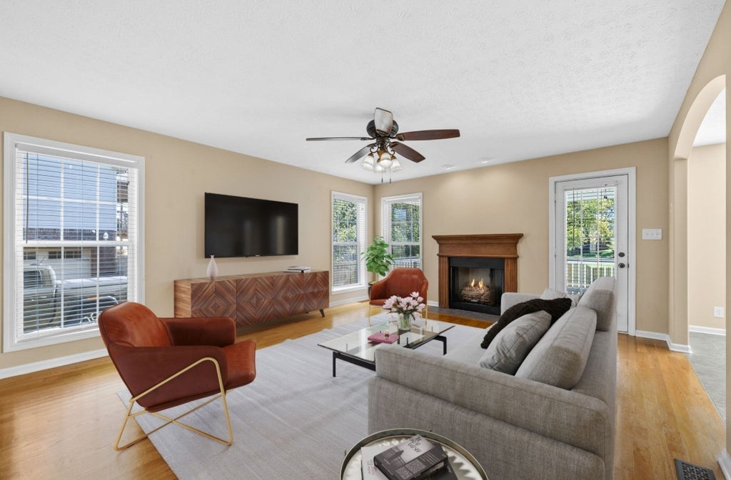 1544 Hattie Ln, Clarksville