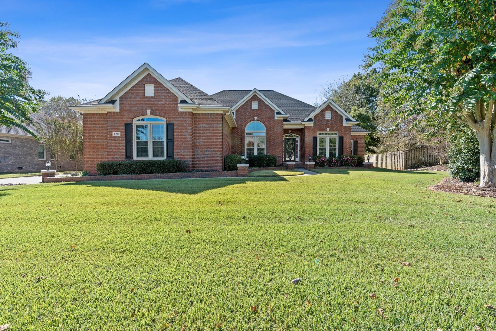 Photo of Listing #3033125