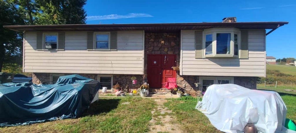 323 Hugh Cox Rd, Johnson City