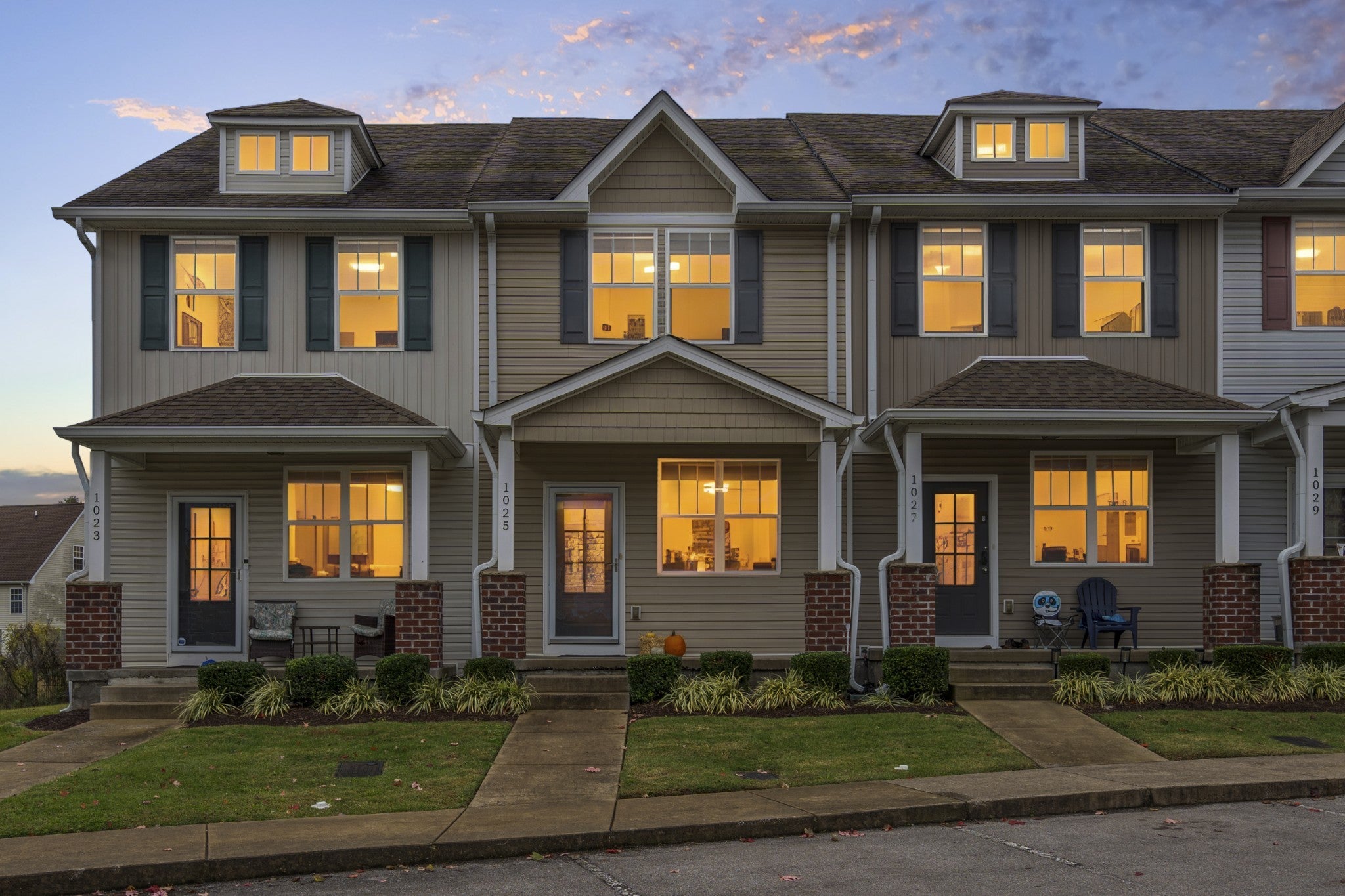 Photo of Listing #3033227