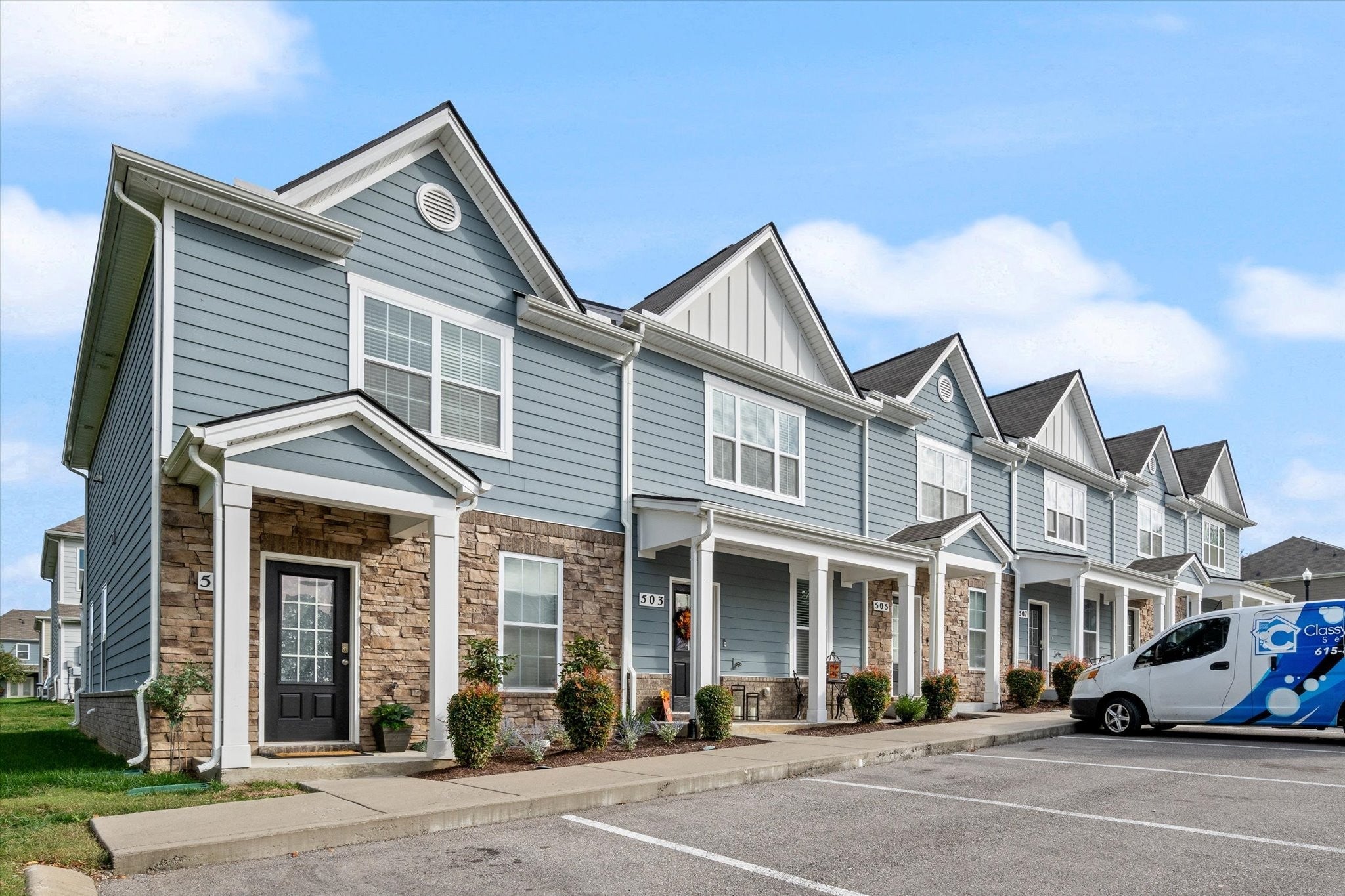 Photo of Listing #3033282