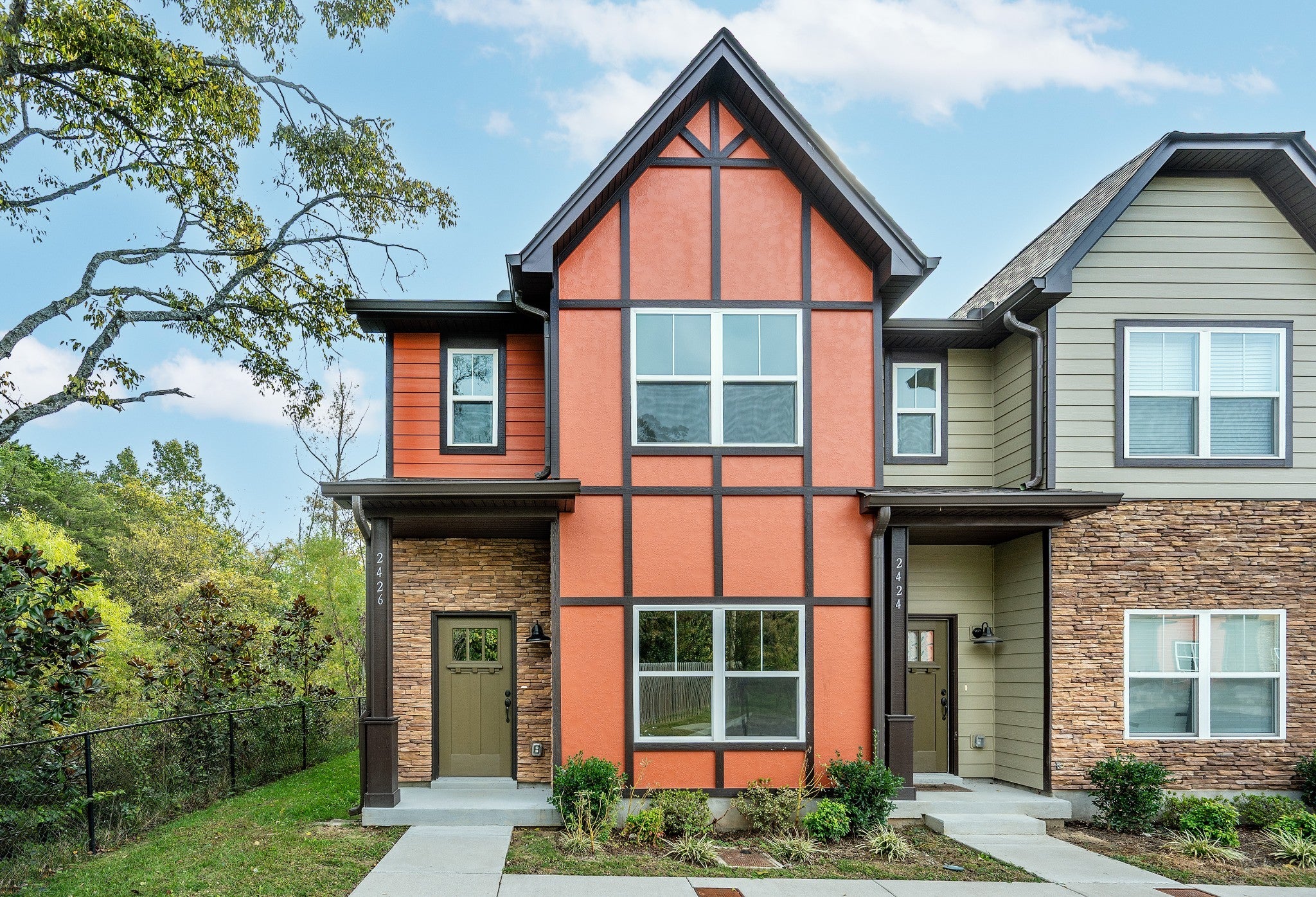 Photo of Listing #3033300