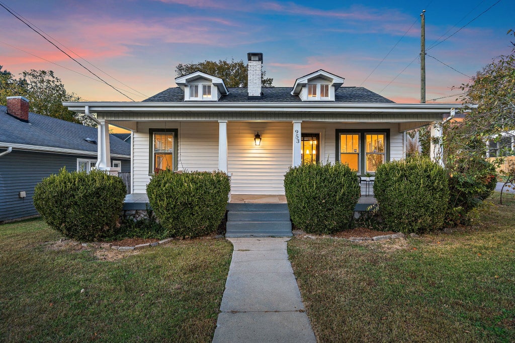 953 Sharpe Ave, Nashville