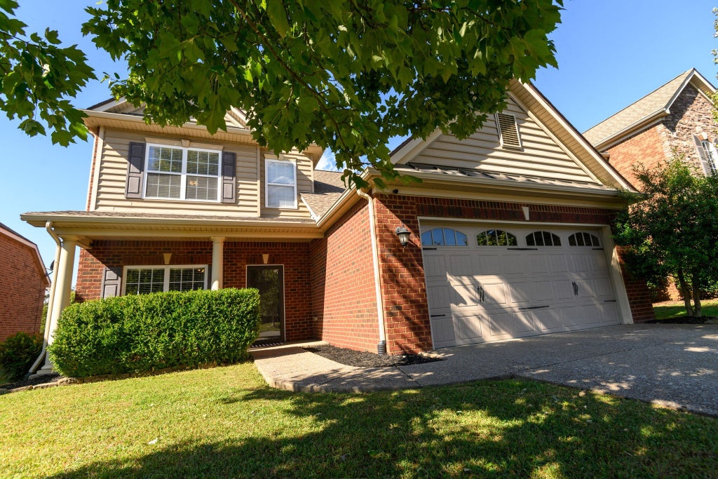 259 Meandering Dr, Lebanon