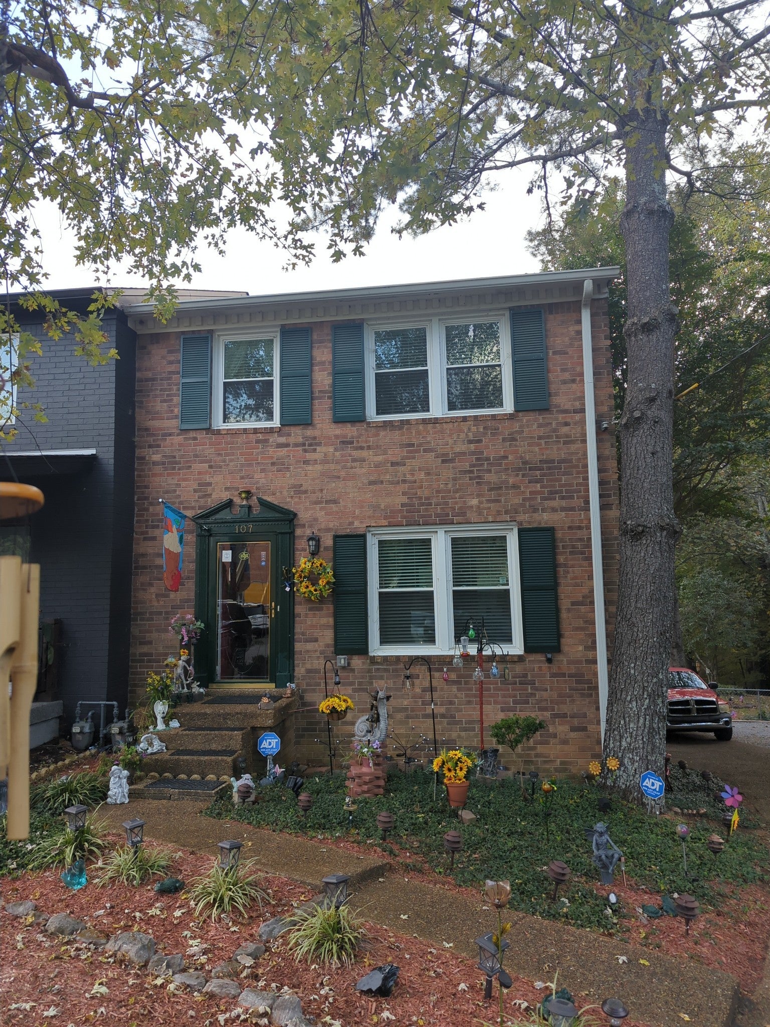 Photo of Listing #3033420