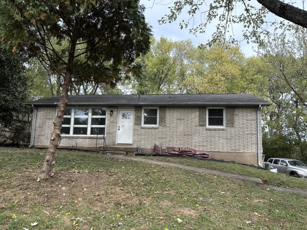 4000 Plantation Dr, Hermitage