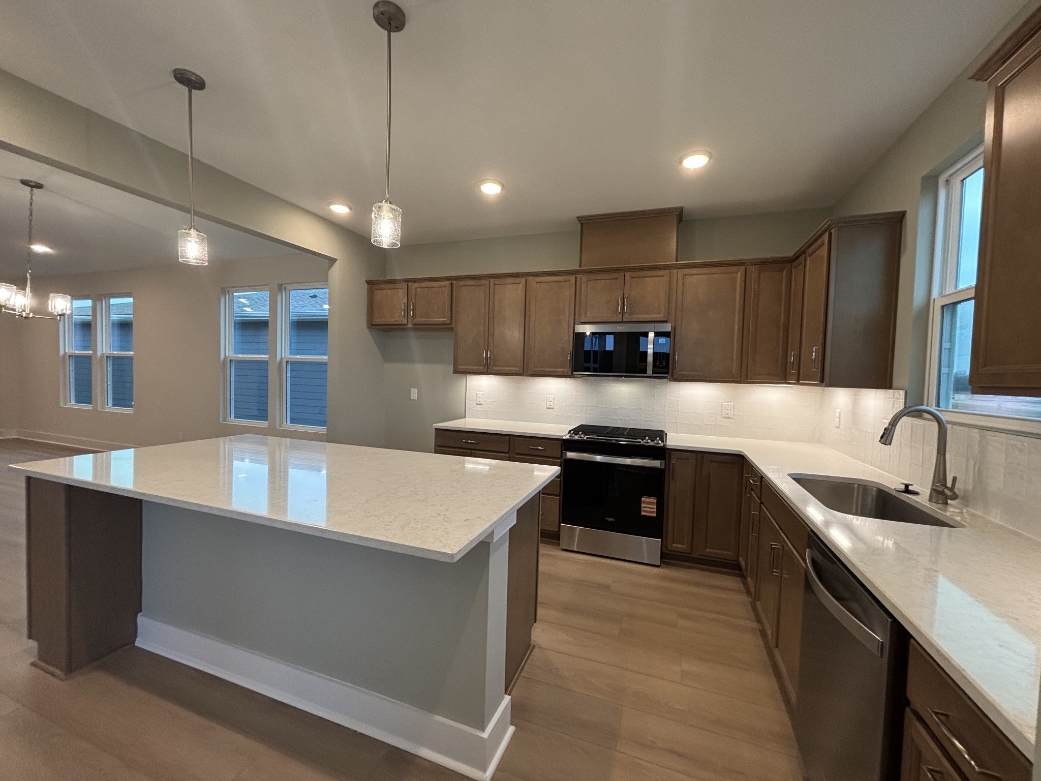 Photo of Listing #3033568