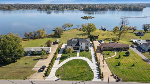 407 Sanders Ferry Rd, Hendersonville