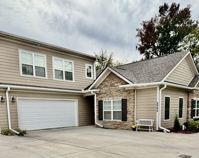 2542 Stonecenter Ln, Murfreesboro