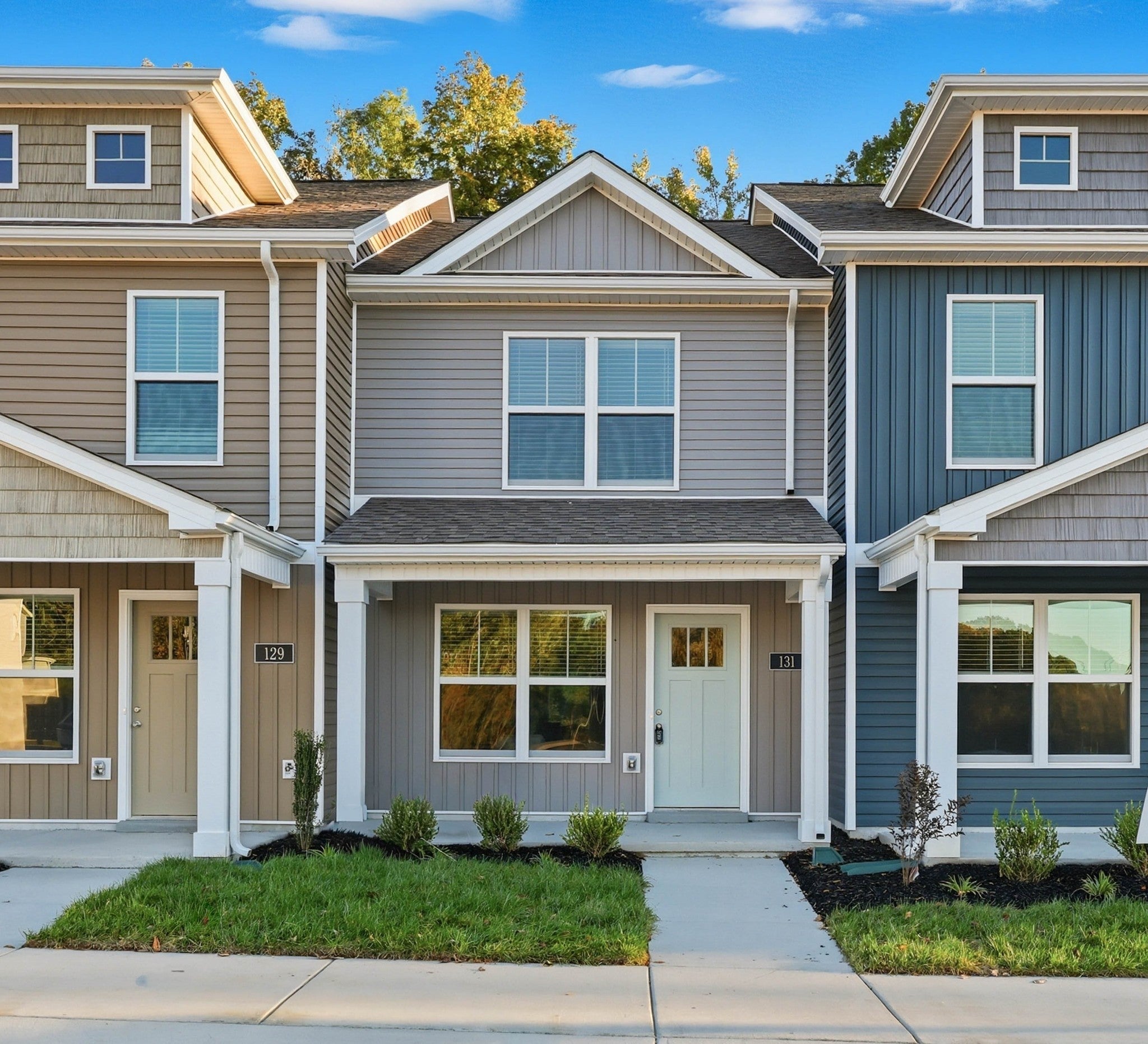 Photo of Listing #3033902