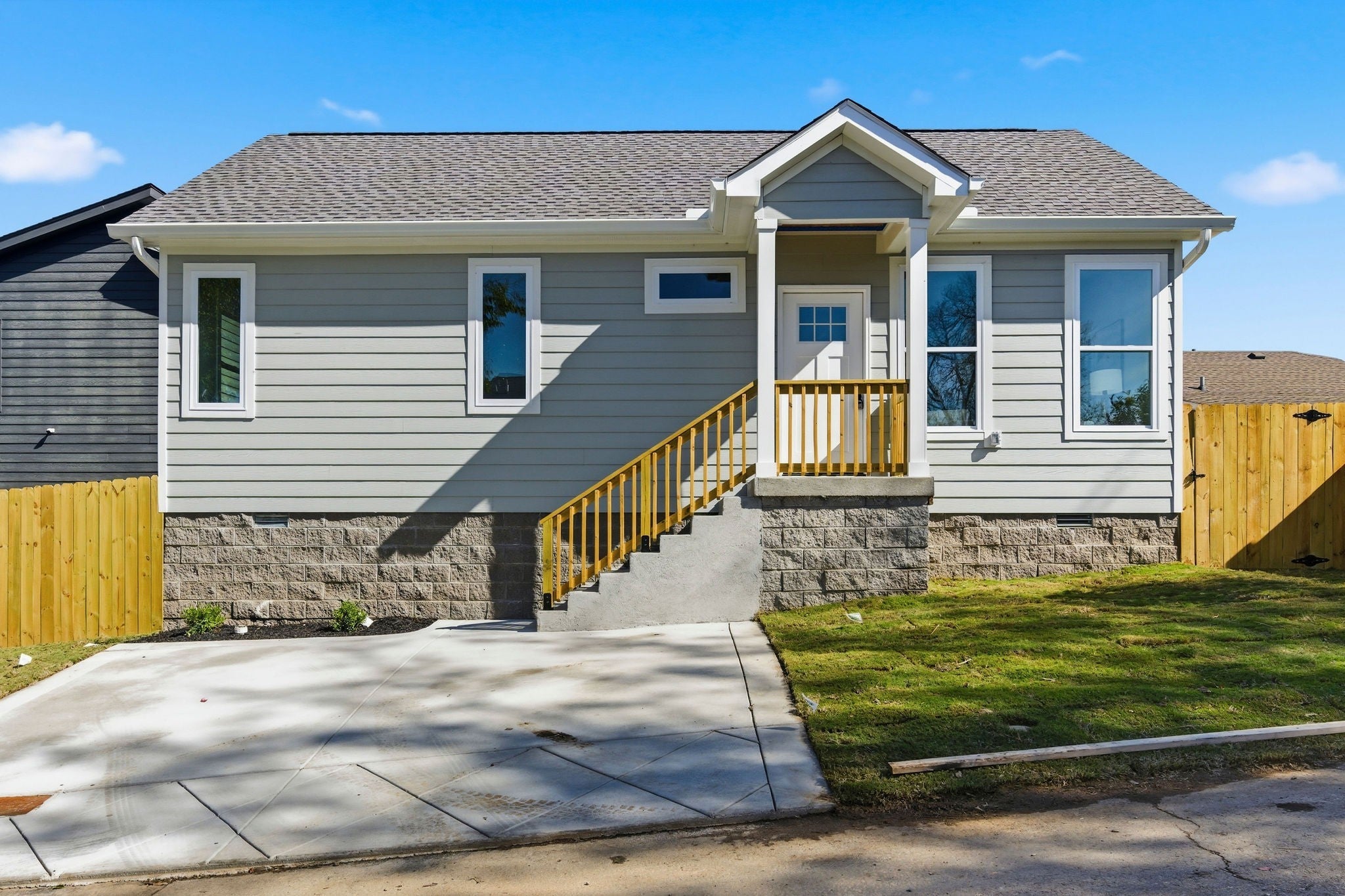 Photo of Listing #3033978