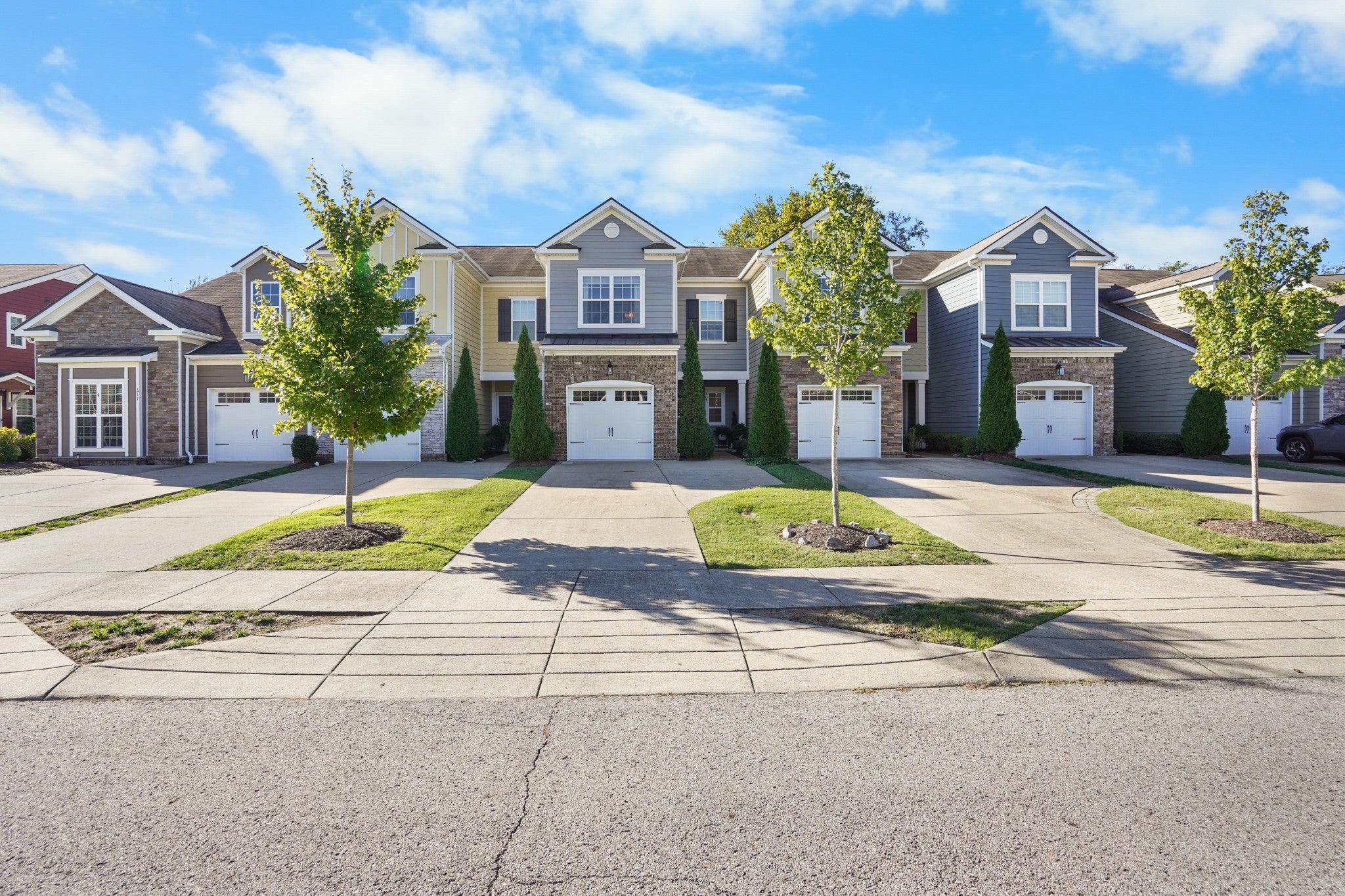 Photo of Listing #3034008