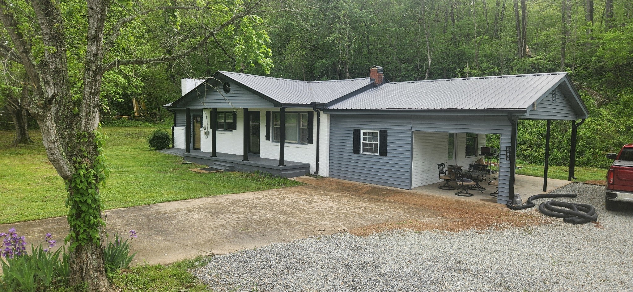 Photo for MLS 3034064 in 706 Highway 100 W Centerville, TN - 37033