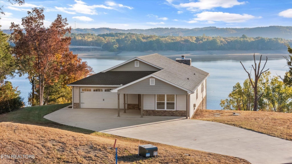 313 Sunrise Tr, Dandridge