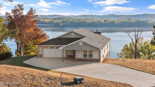 313 Sunrise Tr, Dandridge