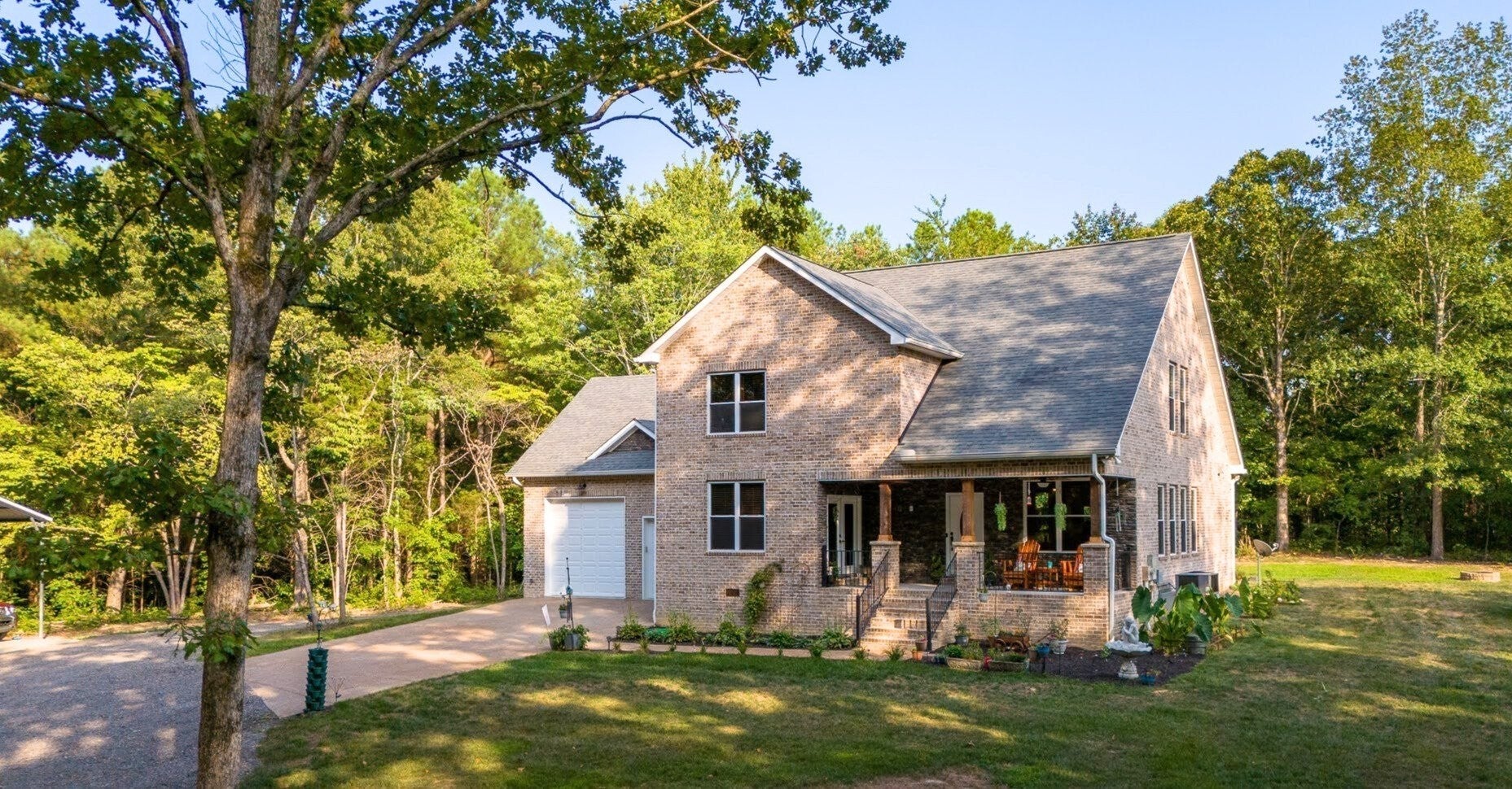 Photo for MLS 3034172 in 2999 Dugley Branch Dr Bon Aqua, TN - 37025