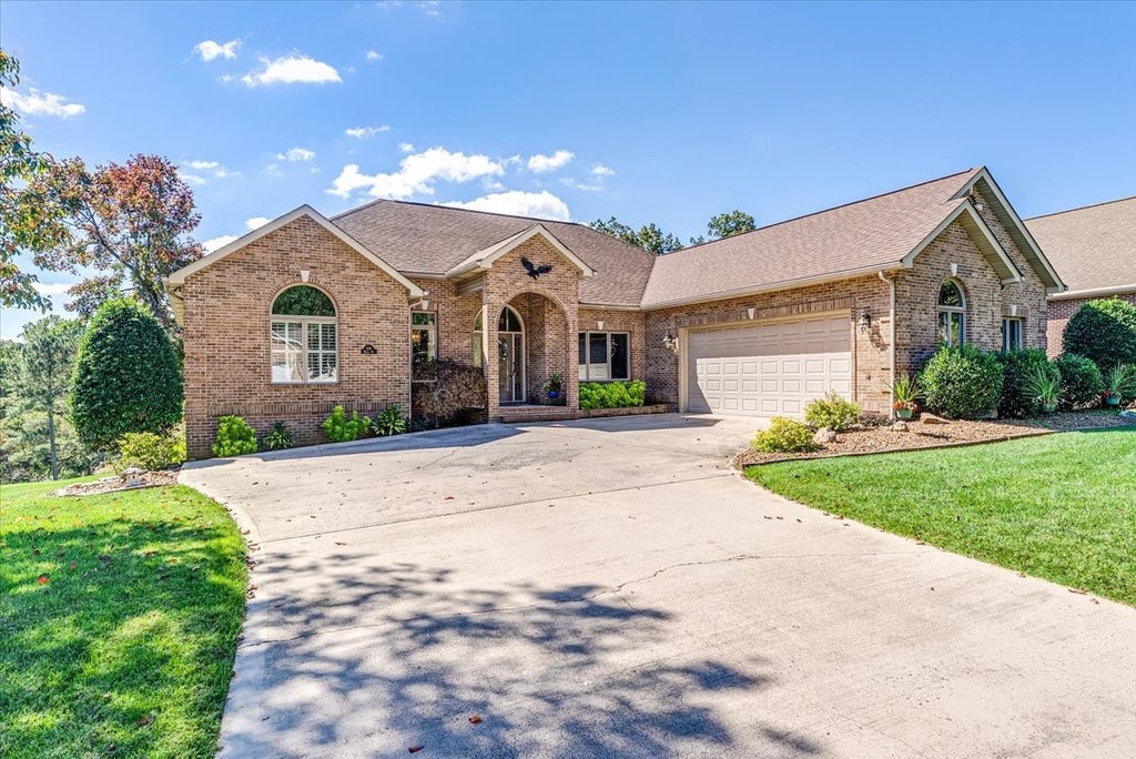 108 Wewoka Way, Loudon