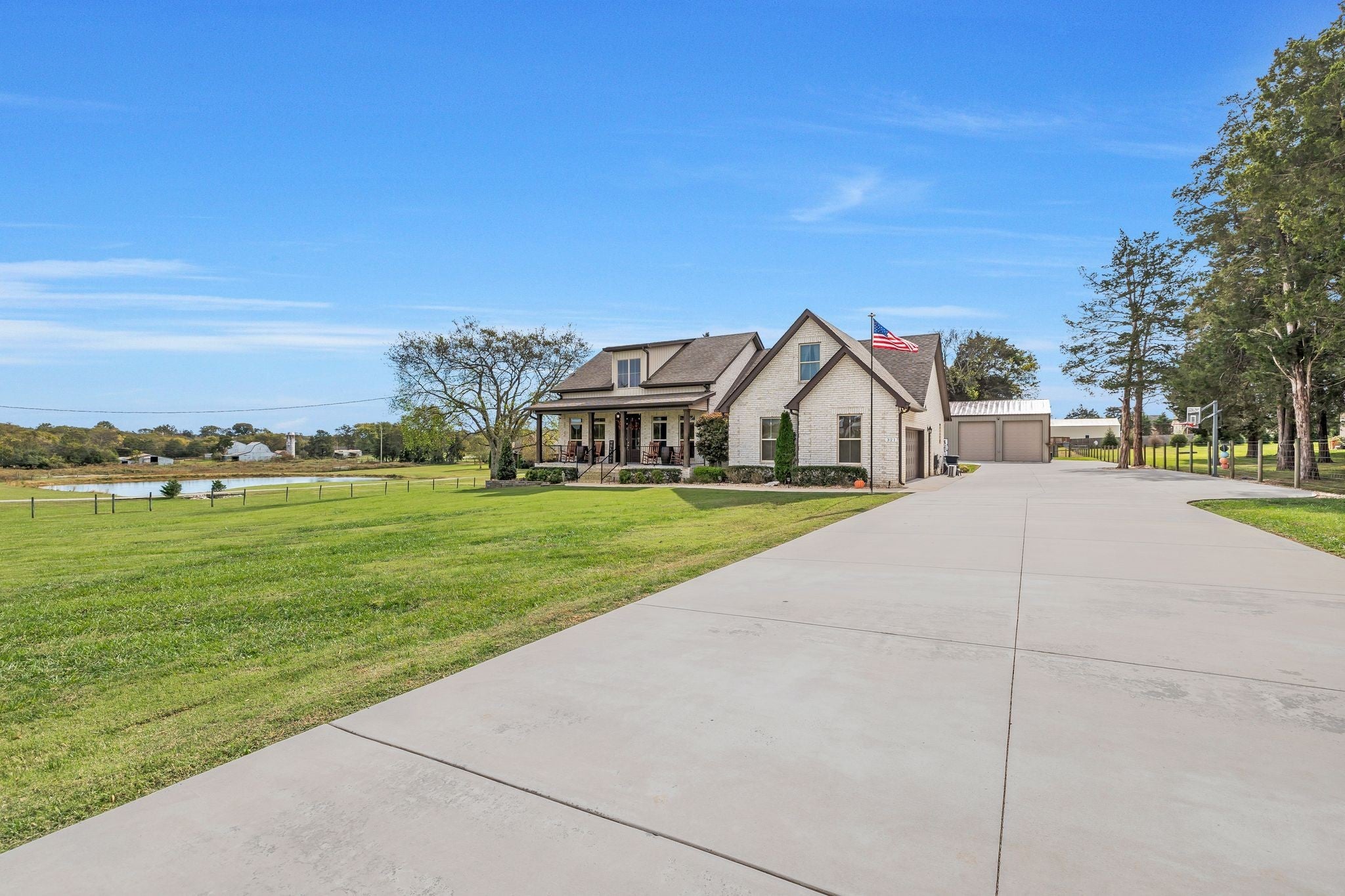 Photo of Listing #3034441