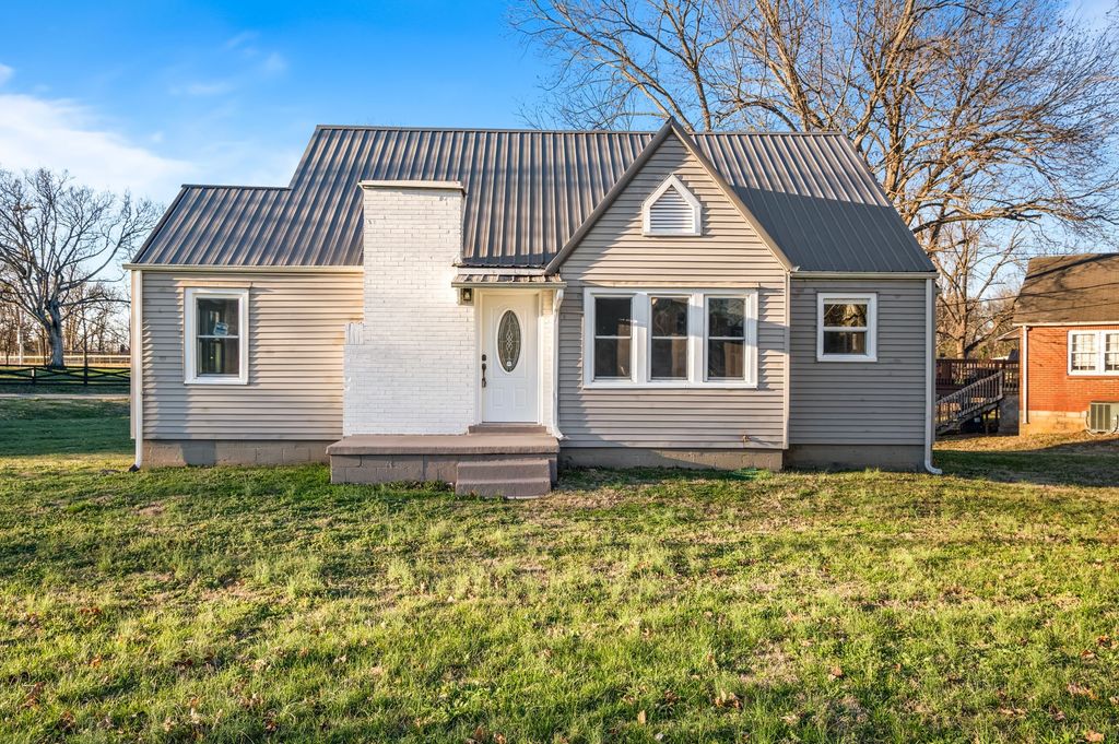 508 Lewis Ave, Shelbyville