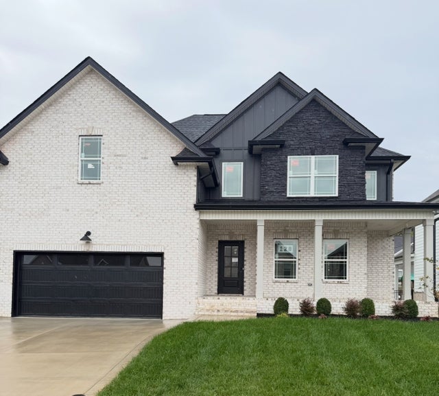 474 Spiderwort Dr, Clarksville