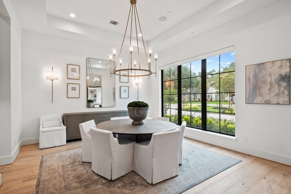 Photo of Listing #3034528