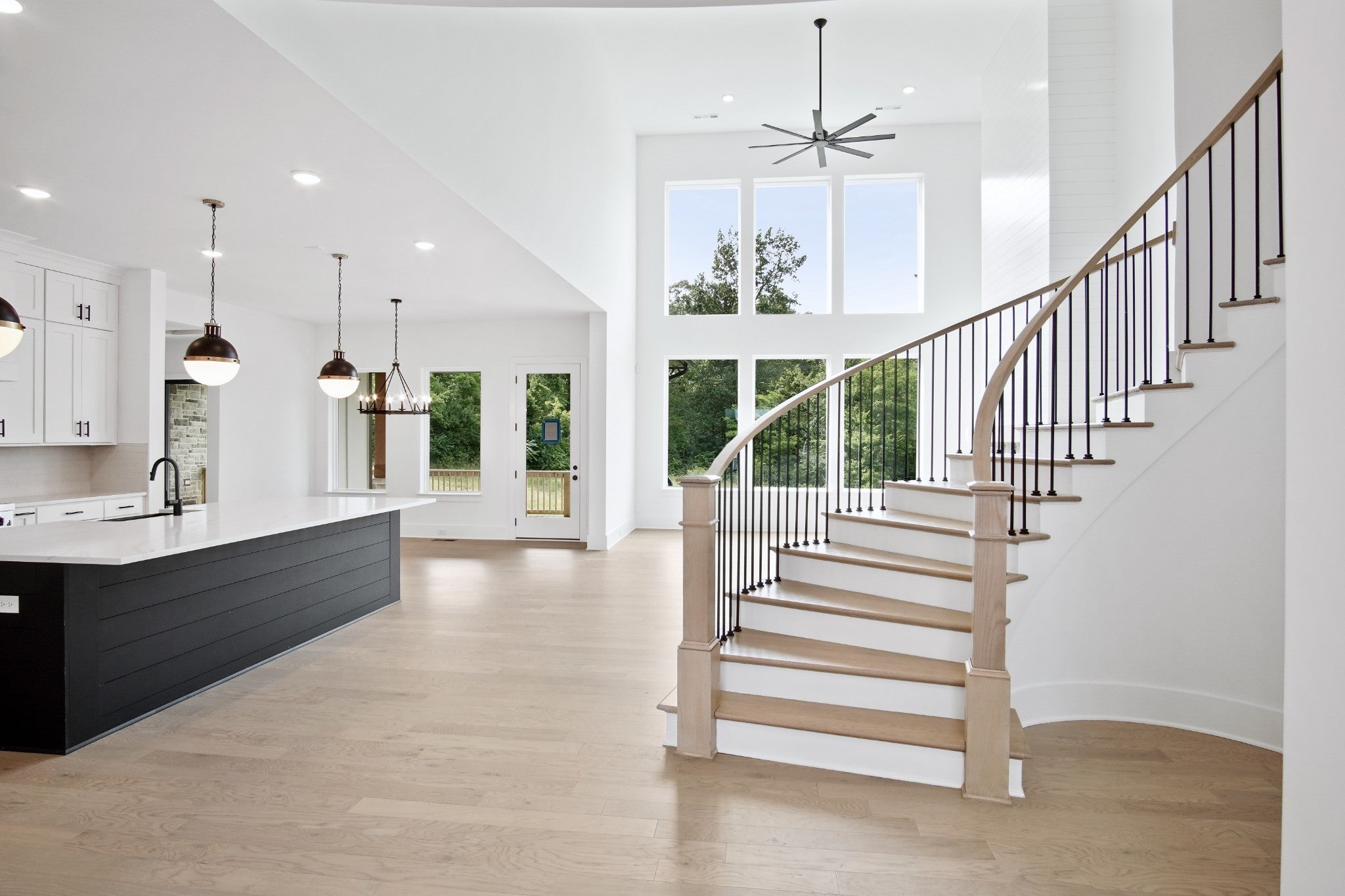 Photo of Listing #3034528