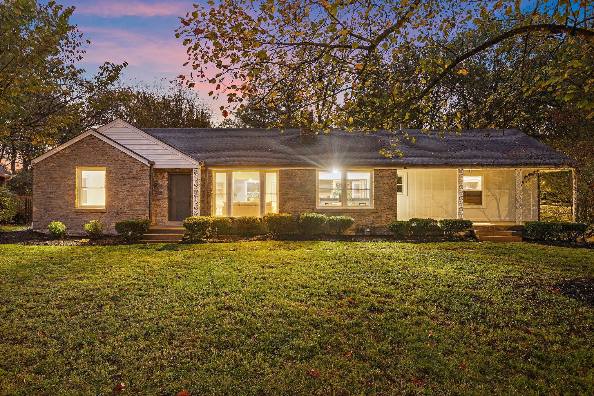 Home for sale in 1139 Winding Way Nashville, TN