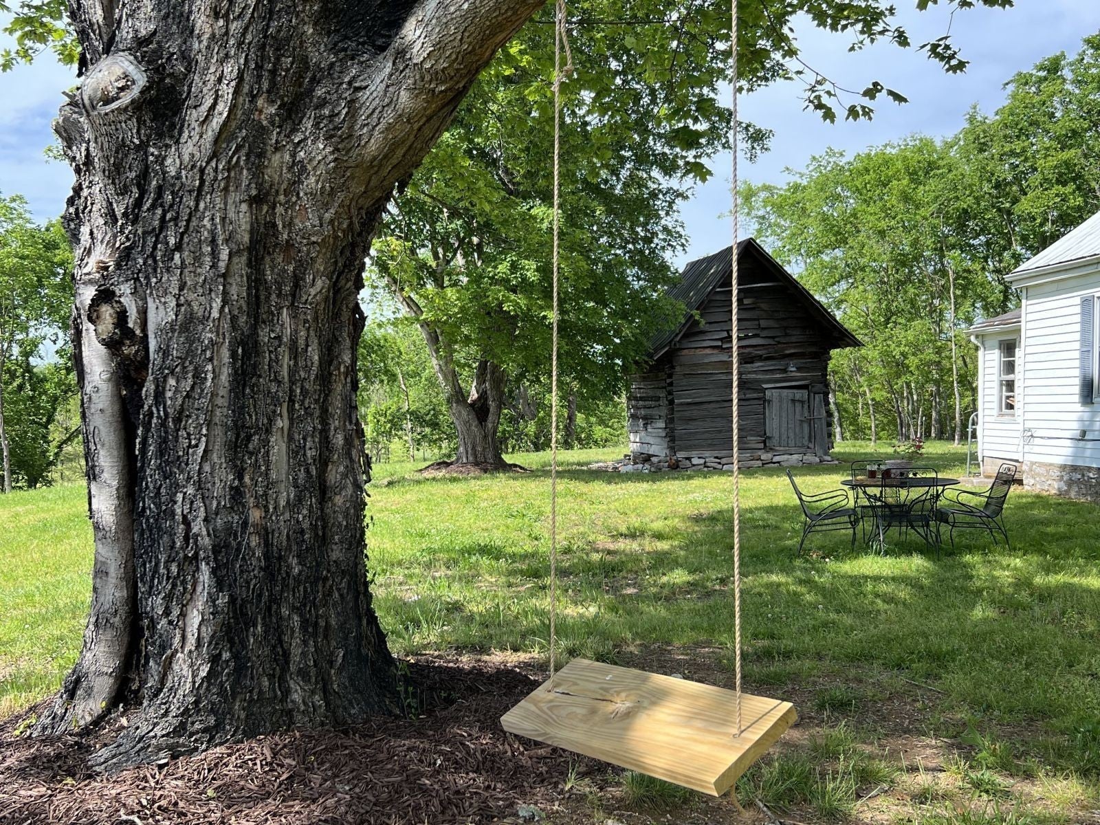 Photo of Listing #3035136