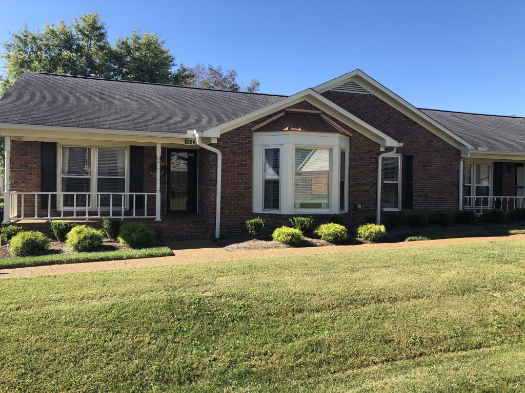 2143 River Chase Dr, Murfreesboro