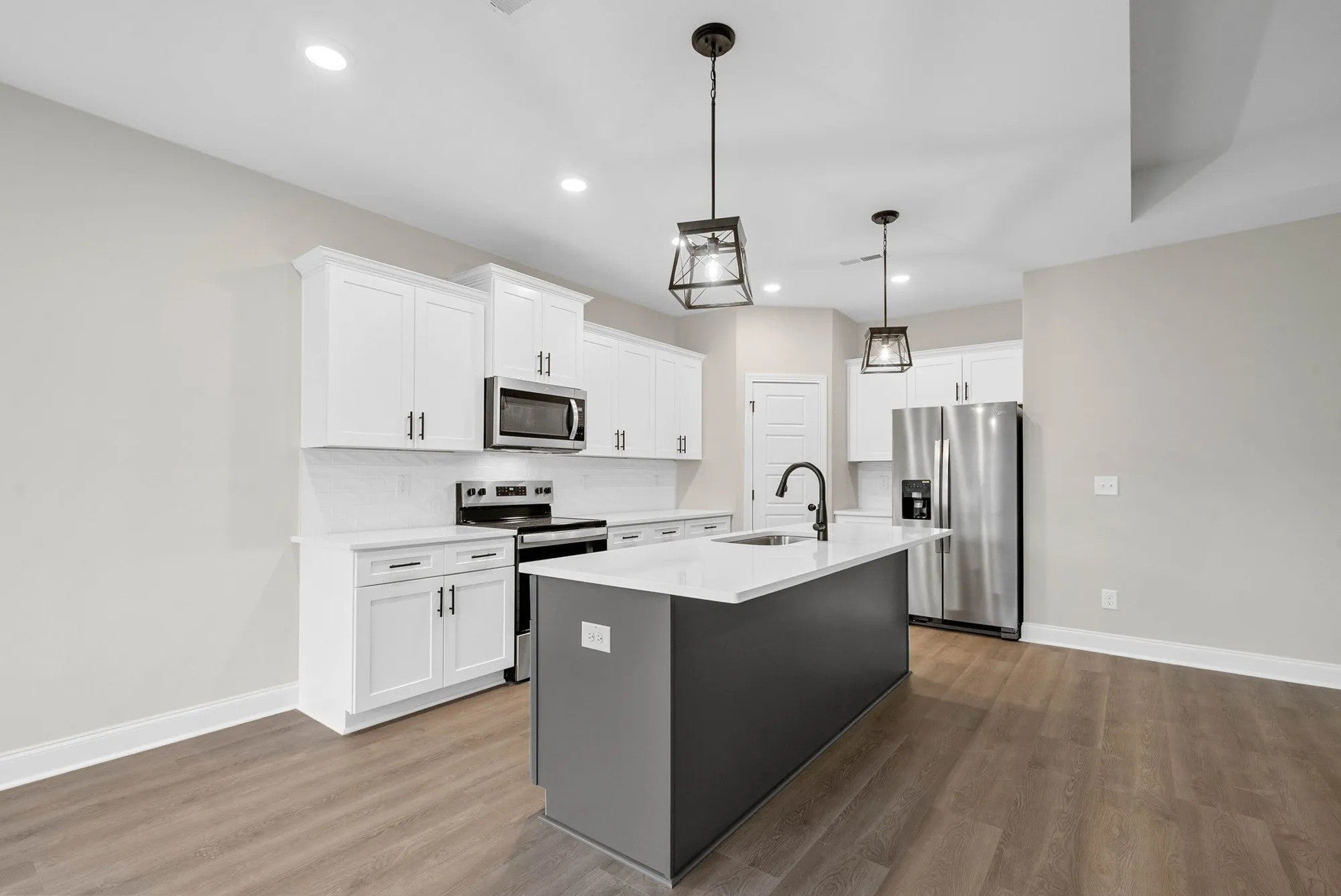 Photo of Listing #3035224