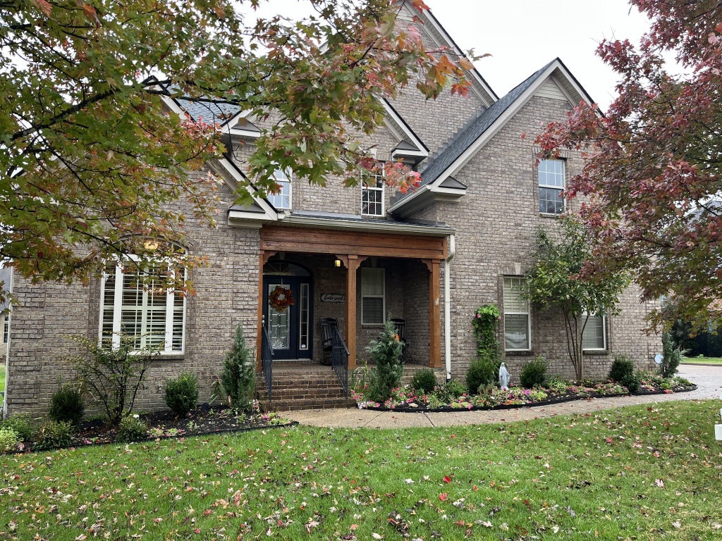 1015 Smokerise Ln, Hendersonville