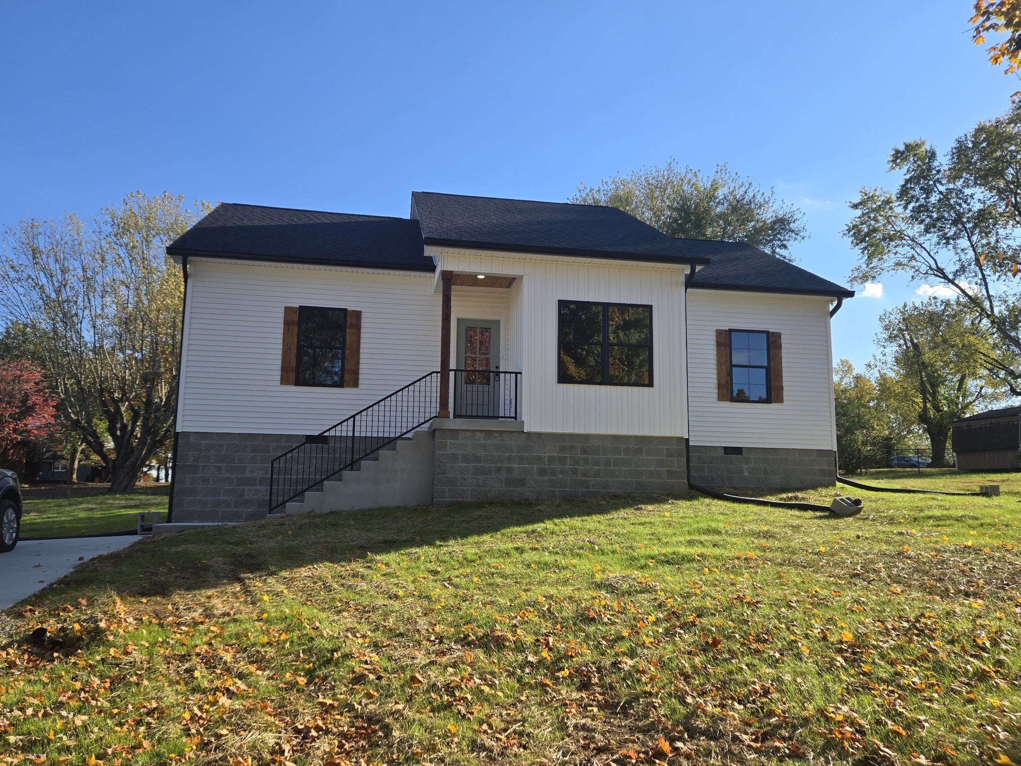 Photo of Listing #3035256