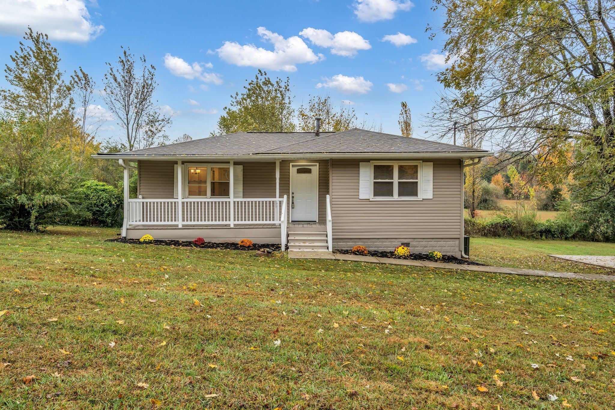 Photo of Listing #3035300