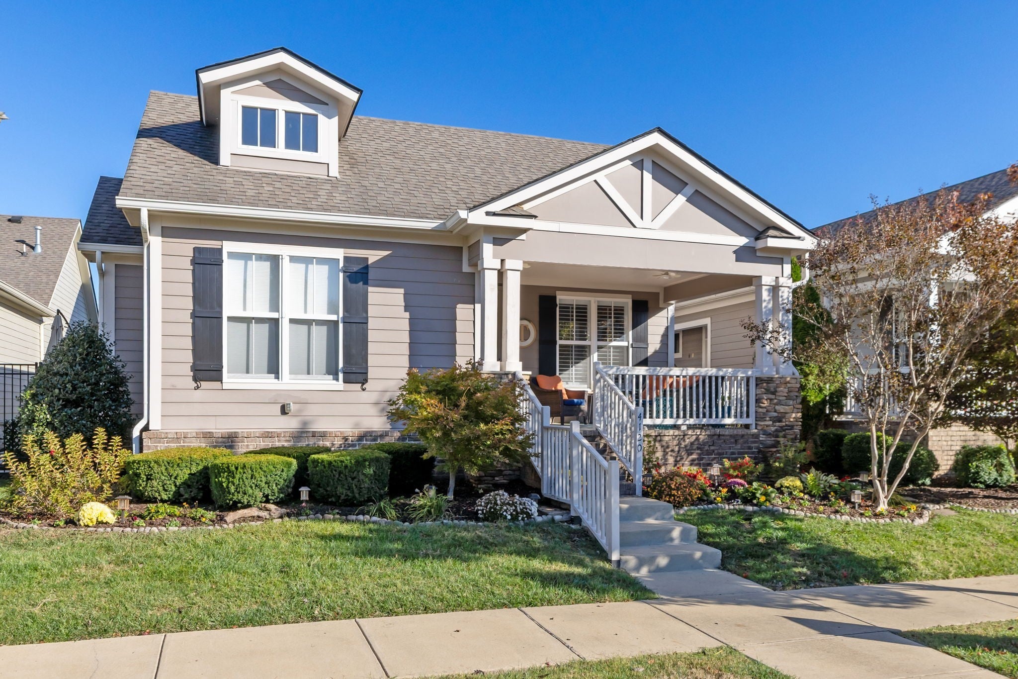 Photo of Listing #3035303