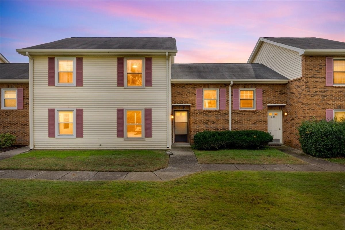 Photo of Listing #3035380