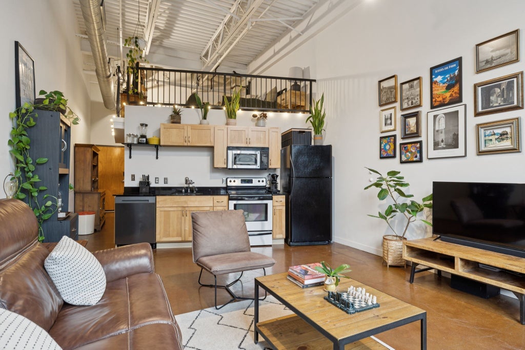 1400 Rosa L Parks Blvd 223, Nashville