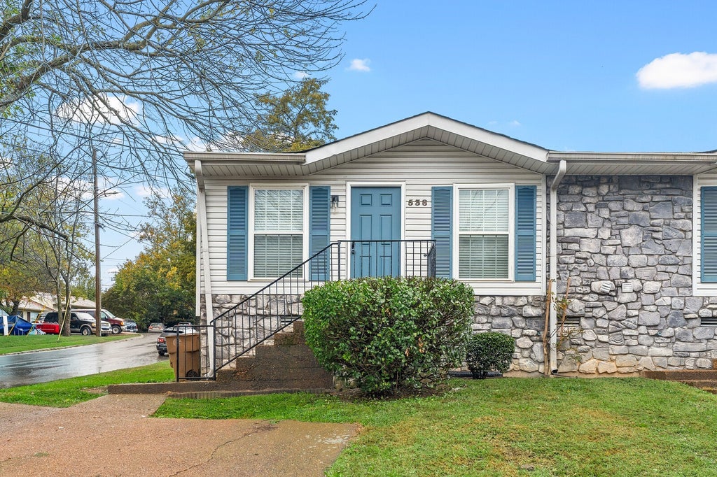 538 Cedar Dr, Nashville
