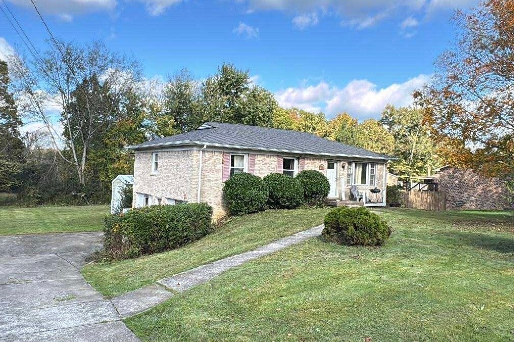 103 Haley Rd, Dickson