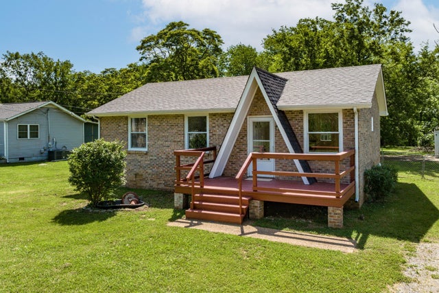 9002 Burleson Ln, Murfreesboro