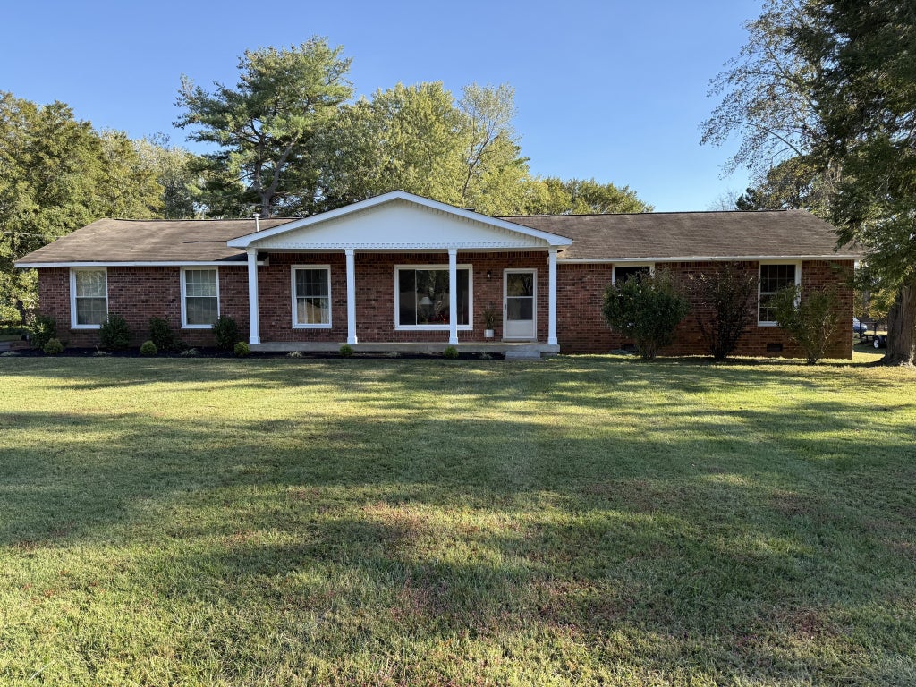 118 Allen Dr, Hendersonville