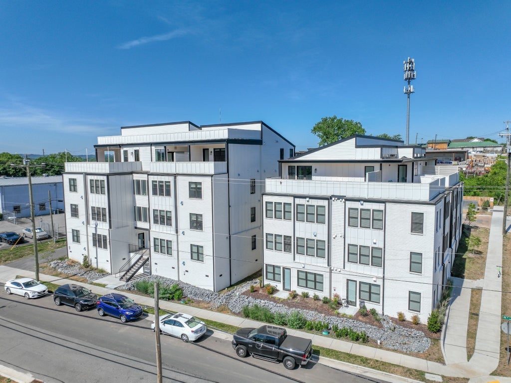 953 44th N 103, Nashville