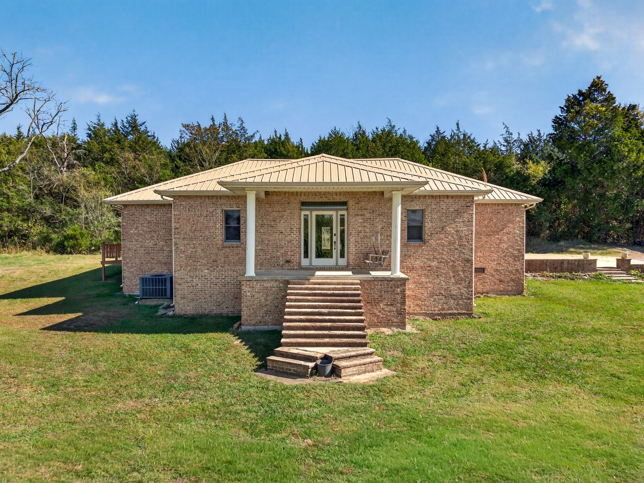 Photo of Listing #3035723